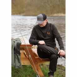 Savage Gear Regenerator Half-Zip Fleece Kombu Green Fleece-Pullover 7 Savage Gear Regenerator Half-Zip Fleece Kombu Green Fleece-Pullover -Savage Gear Angeln Verkaufsgeschäft Savage Gear Regenerator Half Zip Fleece Kombu Green Fleece Pullover Detail 3