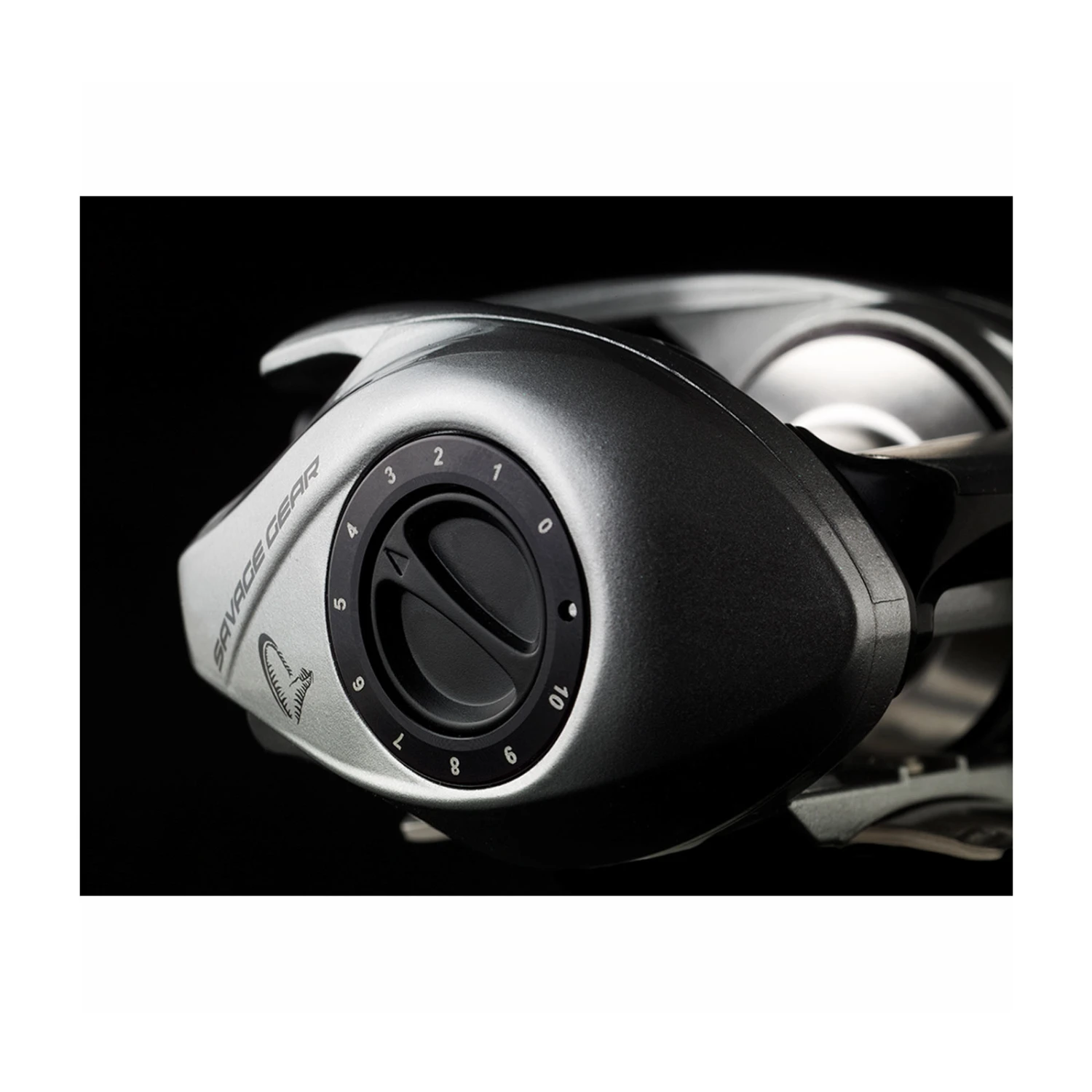 Savage Gear SG10 300 BC RH Rechtshand Baitcastrolle 2 Savage Gear SG10 300 BC RH Rechtshand Baitcastrolle – Bild 2